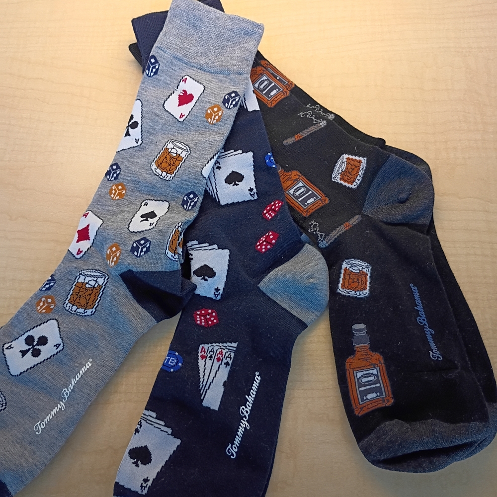 Tommy Bahama Men’s Novelty Socks - Card & Whiskey Pattern (3-Pack)